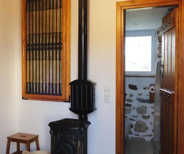 Kontoudi's House Villa *